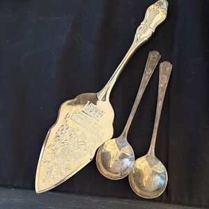Elegant Silver plated Cake Server and Spoon Set